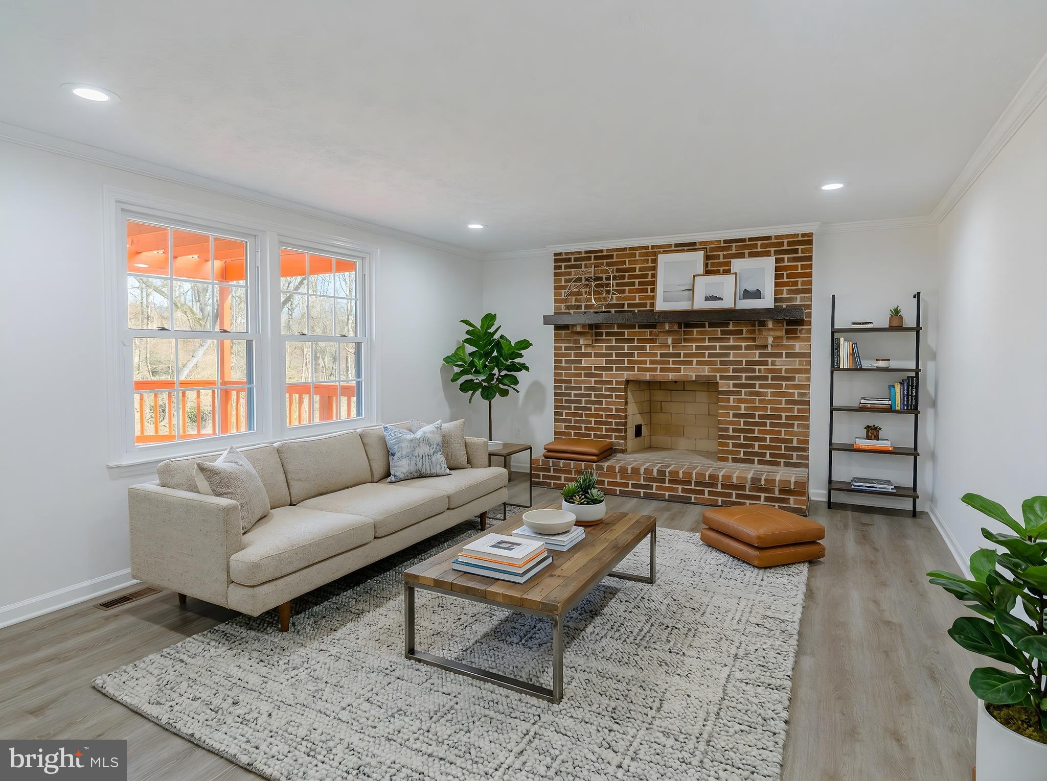 1316 WINDMILL LANE
