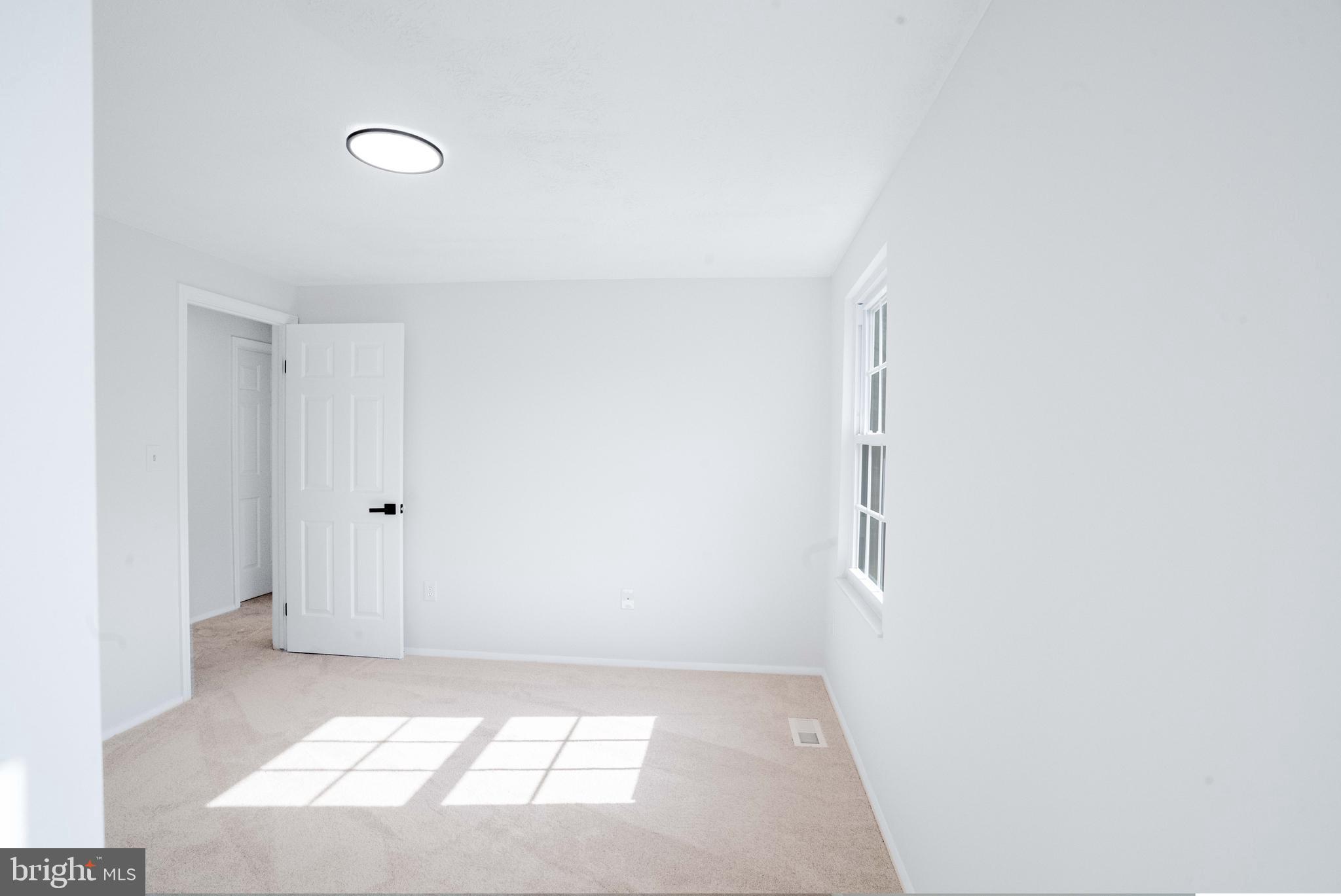 1316 WINDMILL LANE