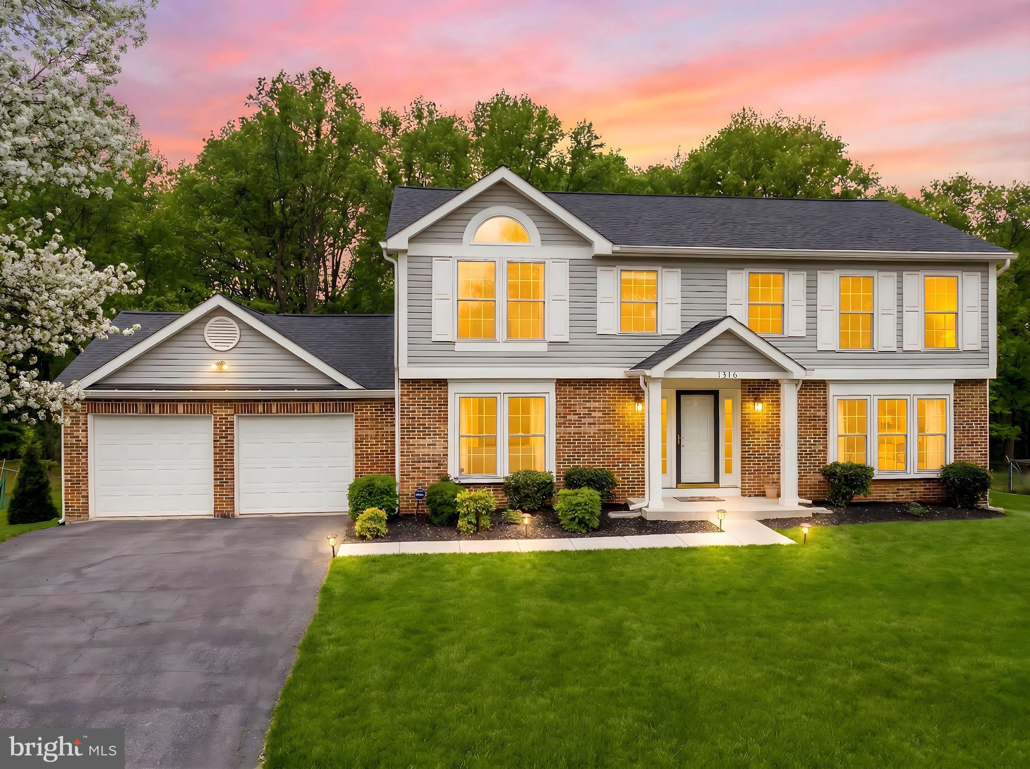 1316 WINDMILL LANE