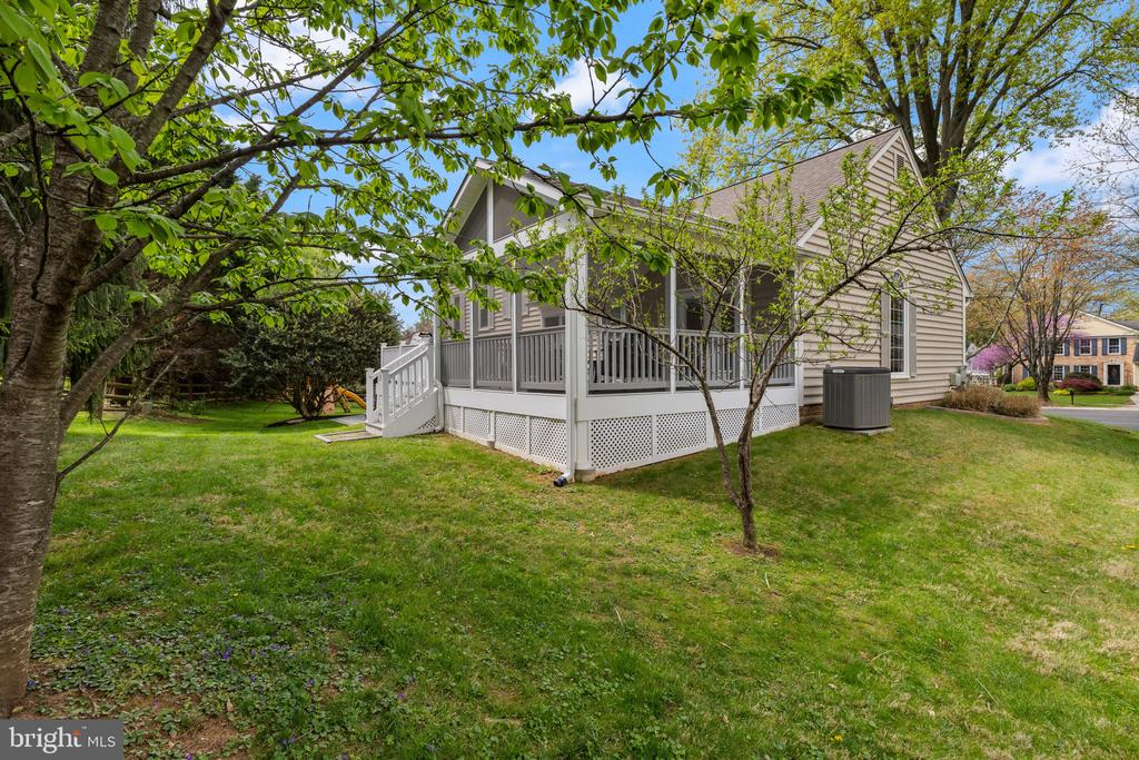 6 CHANCELET COURT