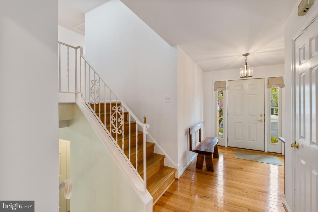 6 CHANCELET COURT