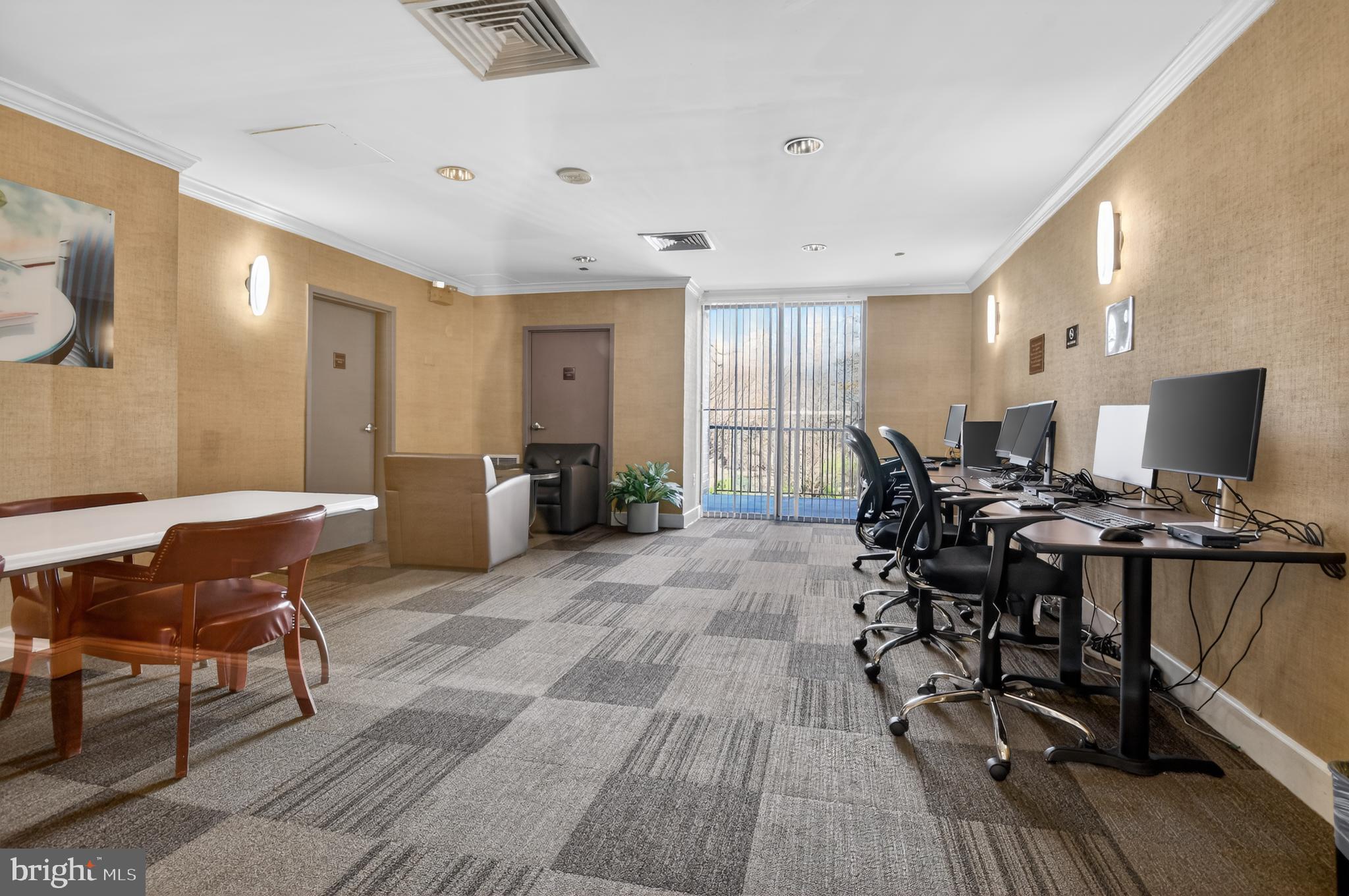 10101 GROSVENOR 701