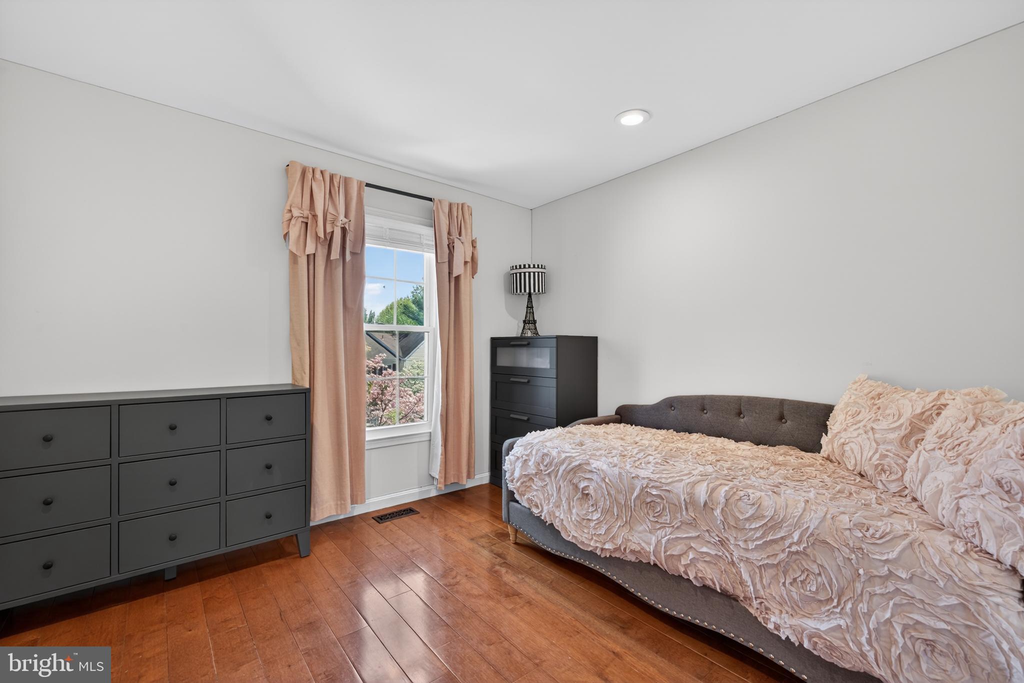 1327 CARLSBAD DRIVE