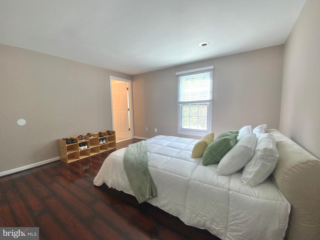 13077 OPEN HEARTH