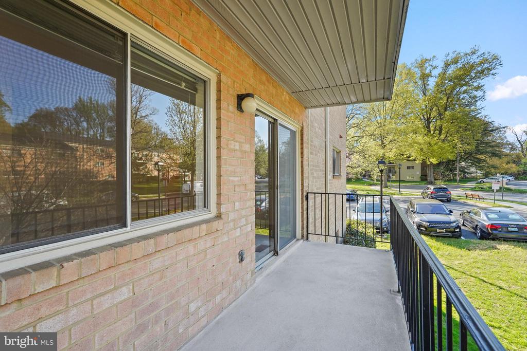 10630 MONTROSE AVENUE 104