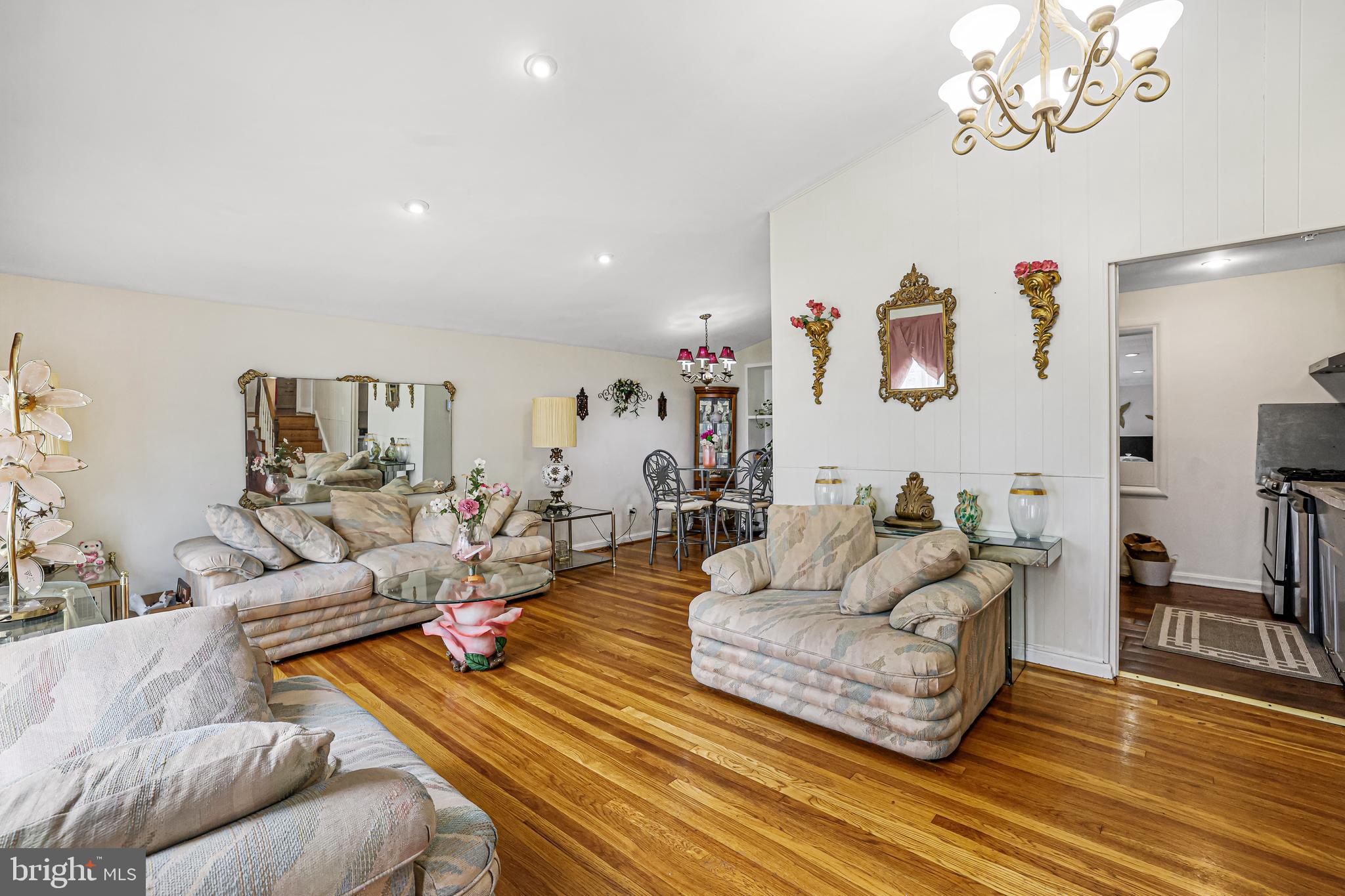 13206 MAY COURT