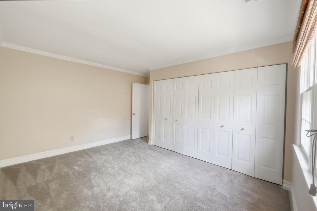 9402 QUILL PLACE
