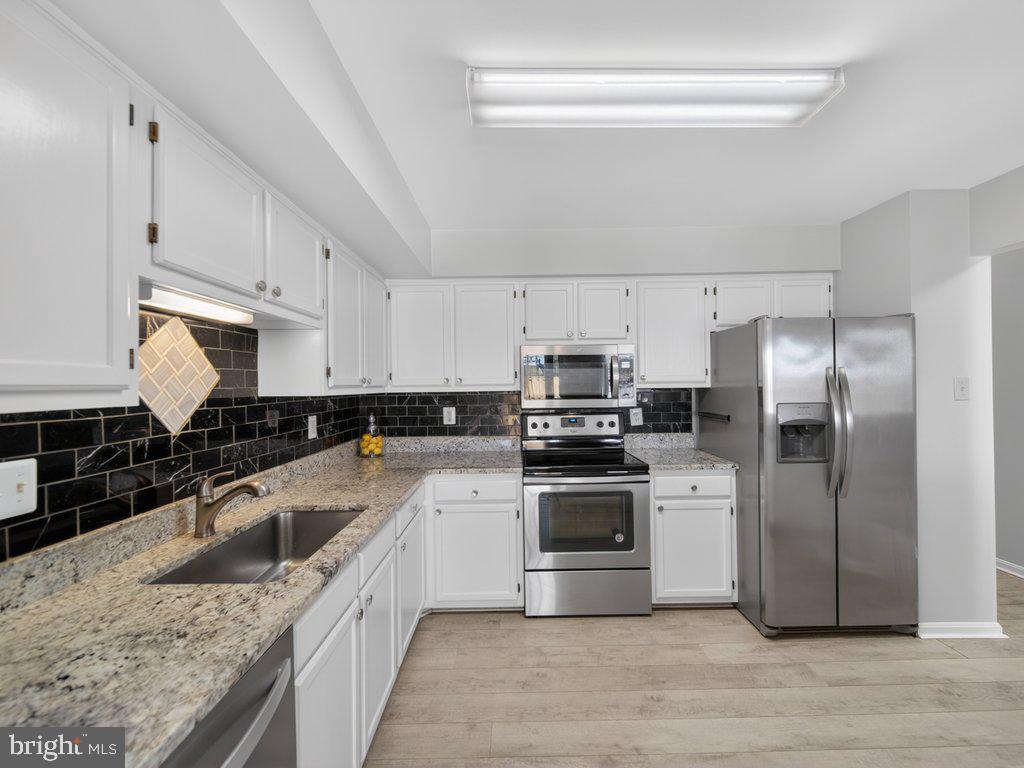14913 HABERSHAM CIRCLE