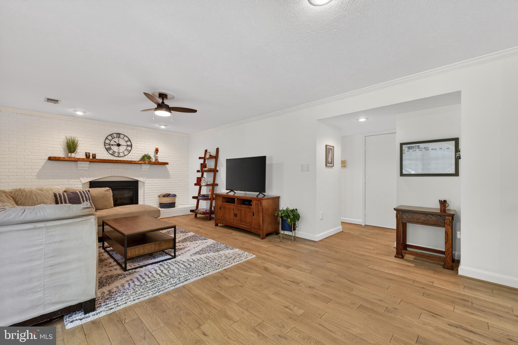 6 GALESVILLE COURT