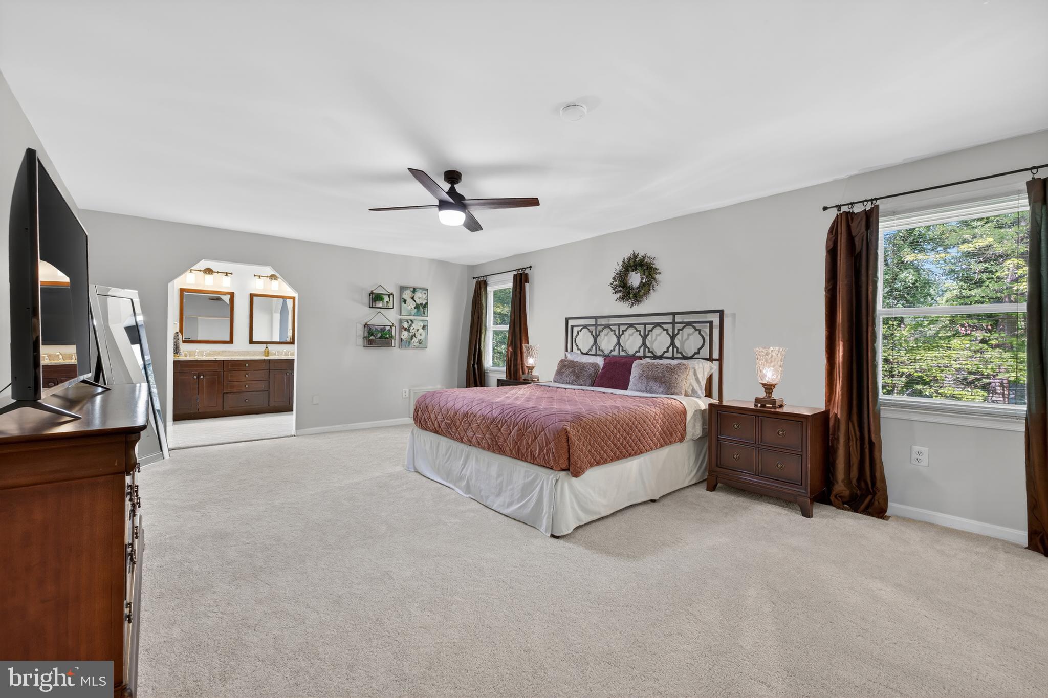 6 GALESVILLE COURT
