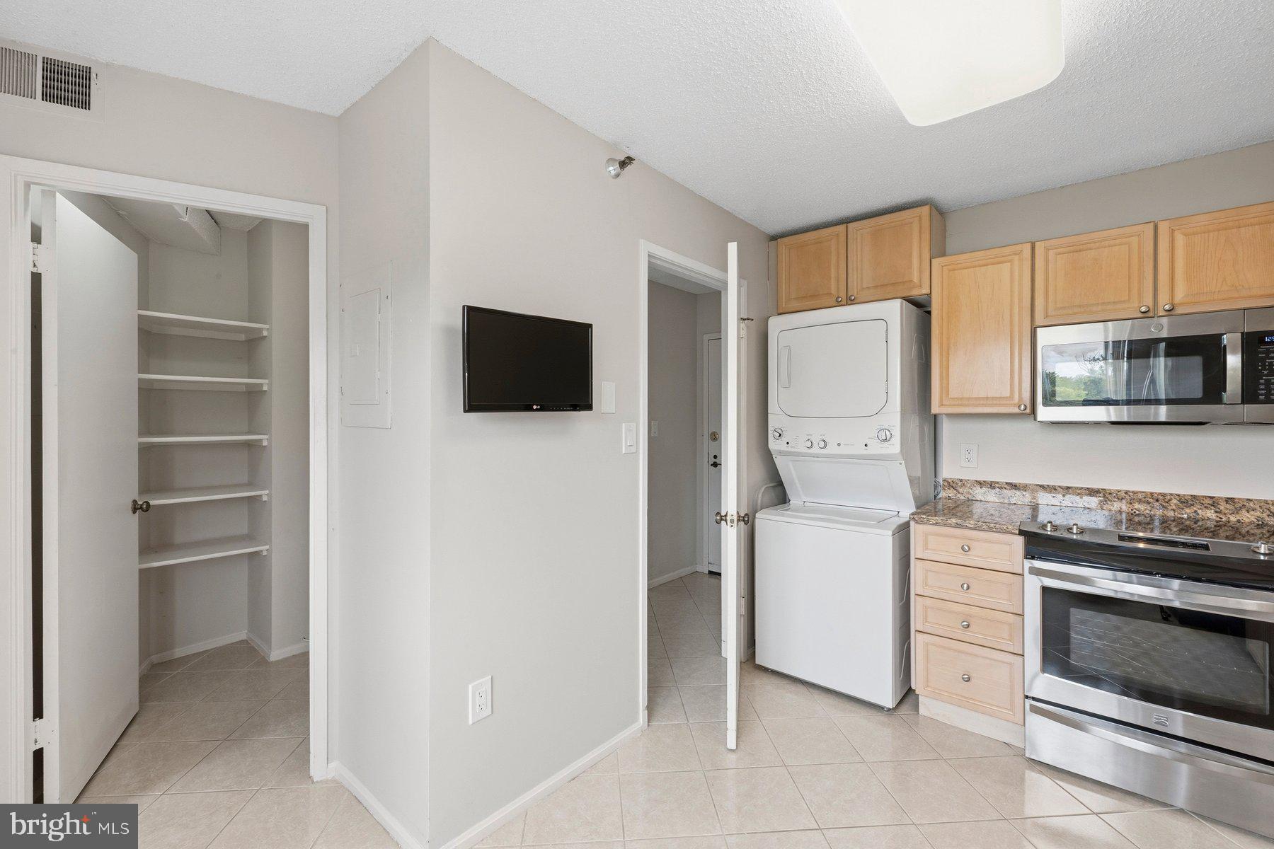 15101 INTERLACHEN DRIVE 1-412