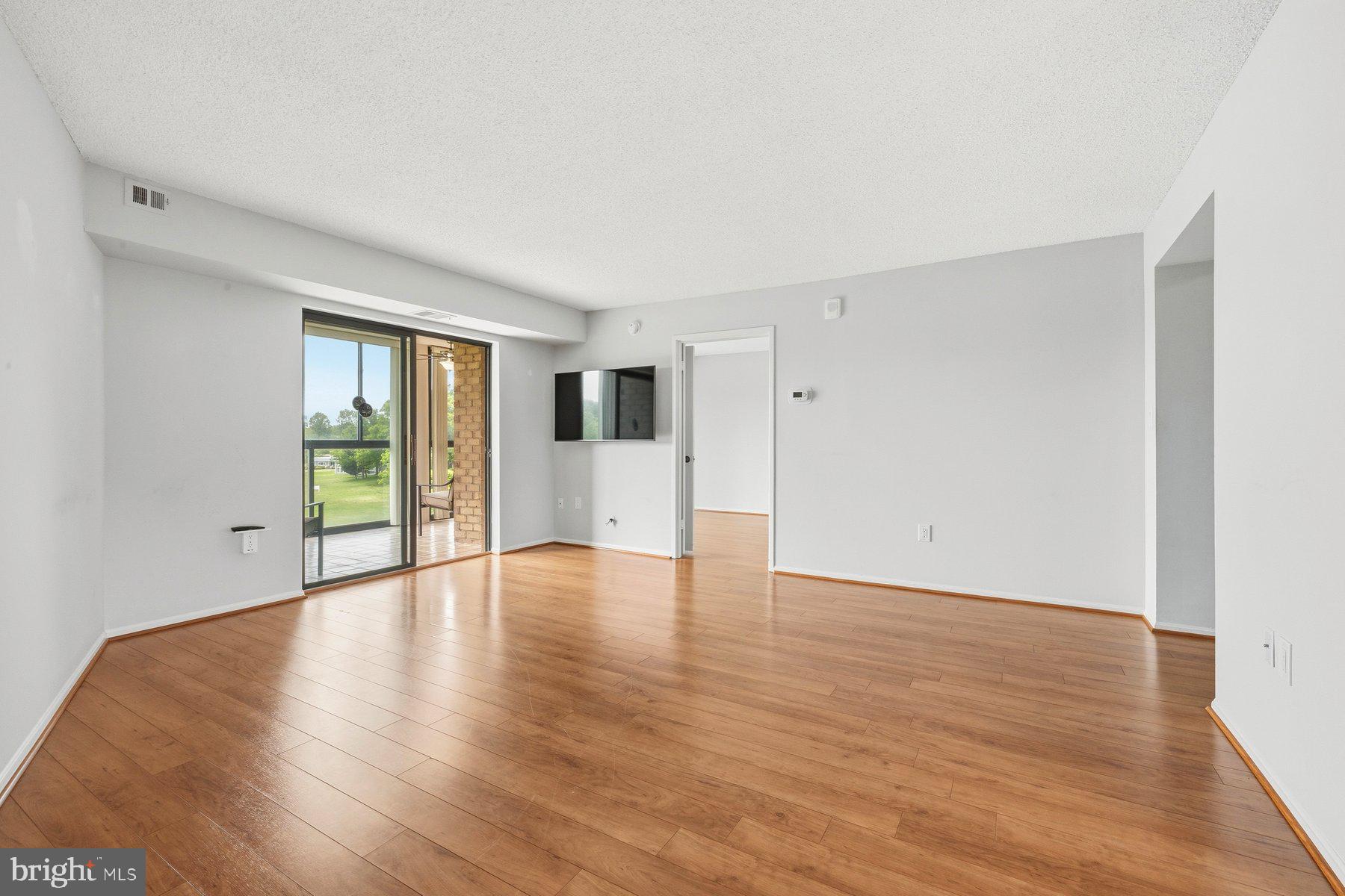 15101 INTERLACHEN DRIVE 1-412