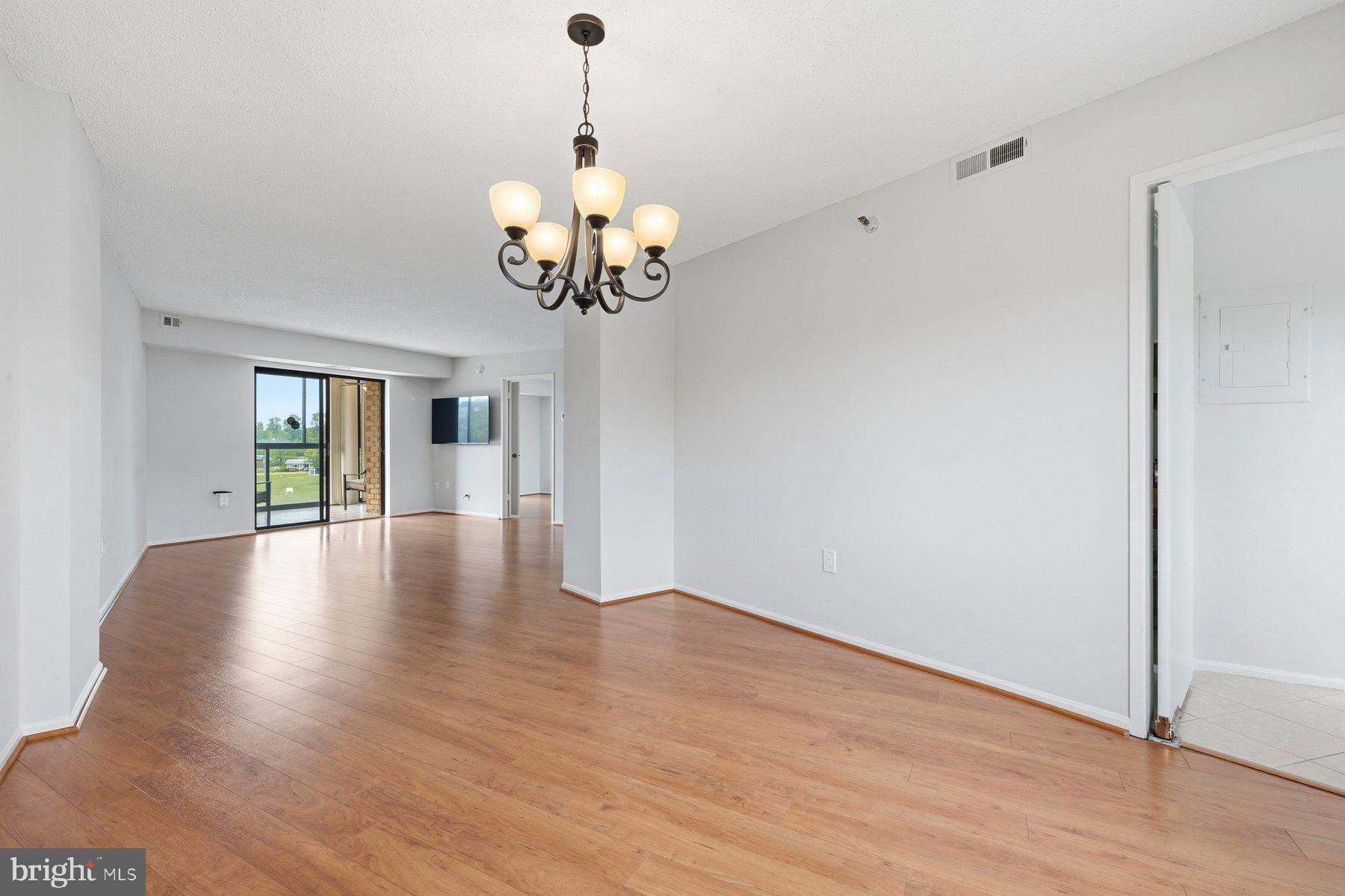 15101 INTERLACHEN DRIVE 1-412