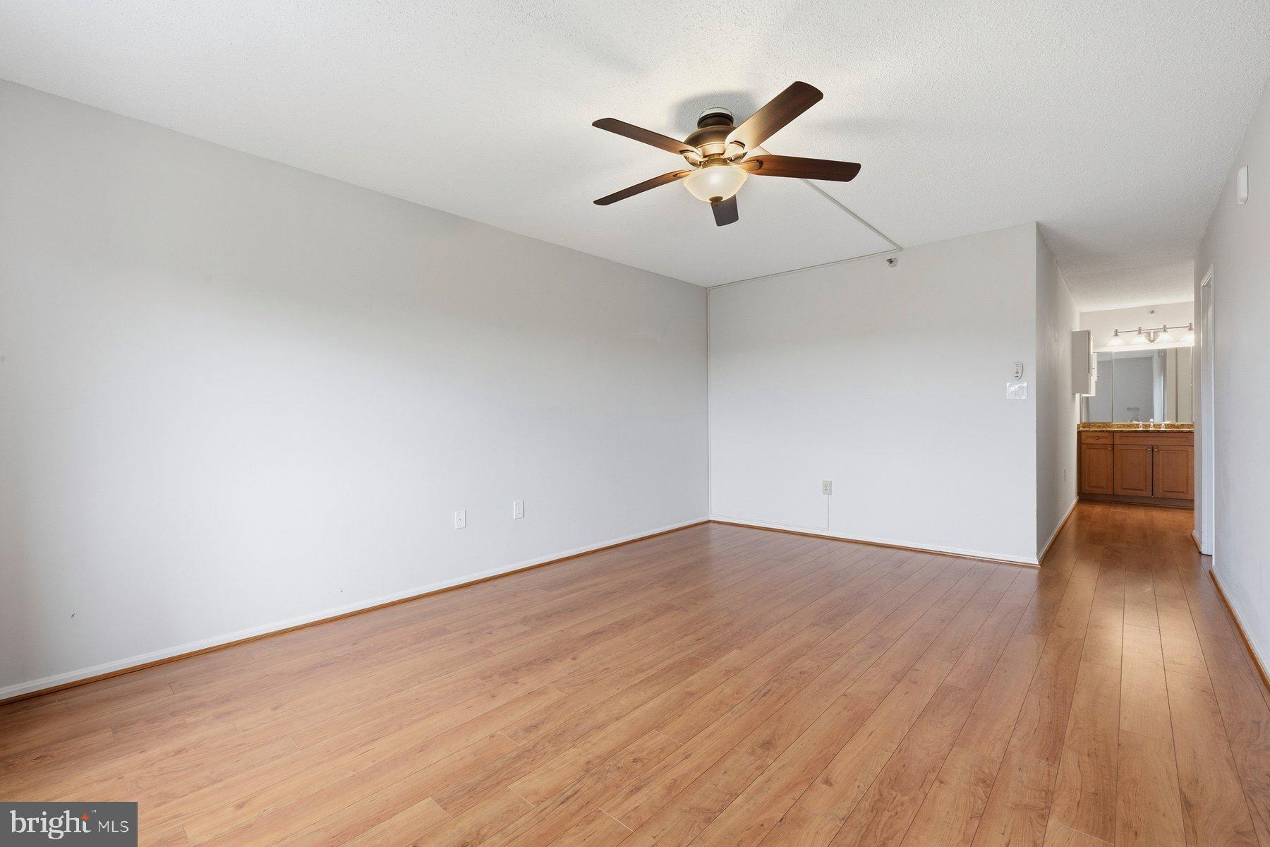 15101 INTERLACHEN DRIVE 1-412