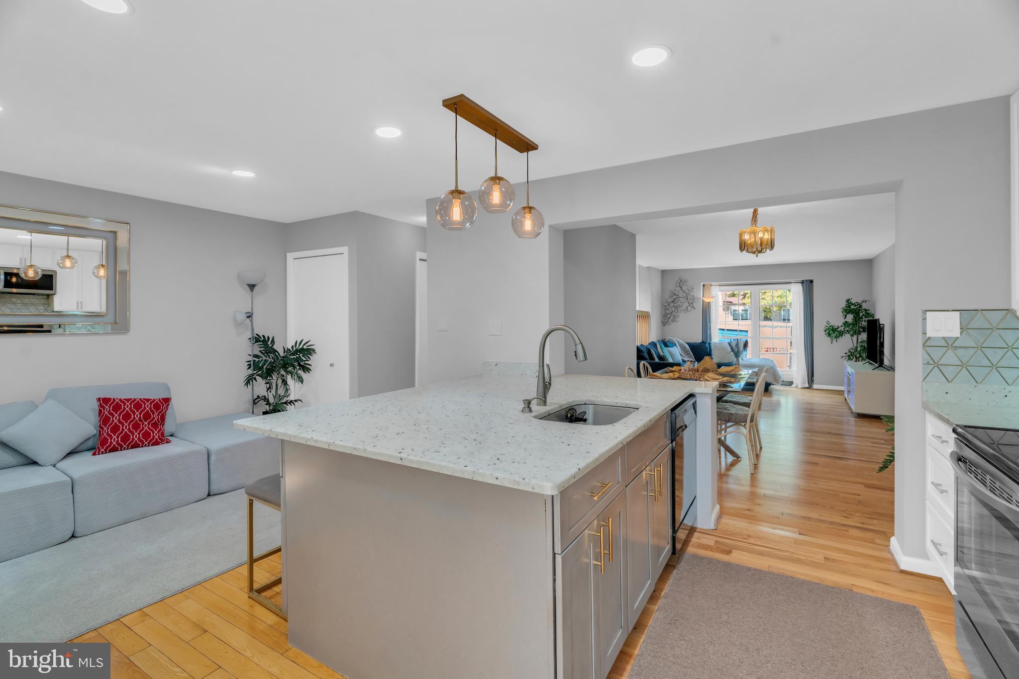 1530 INGRAM TERRACE