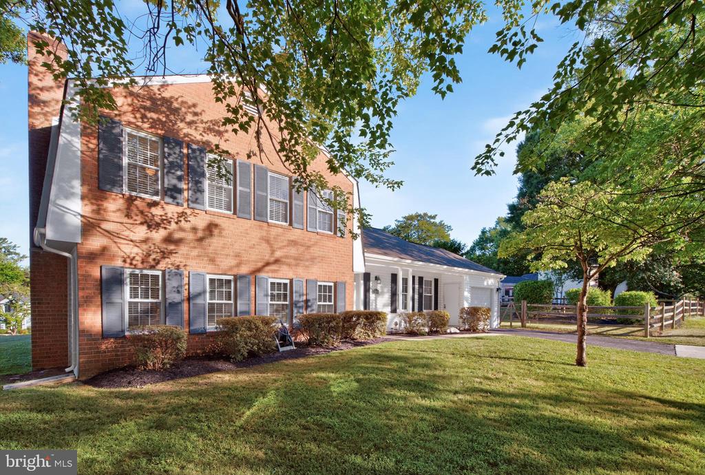 11000 LOPA LANE