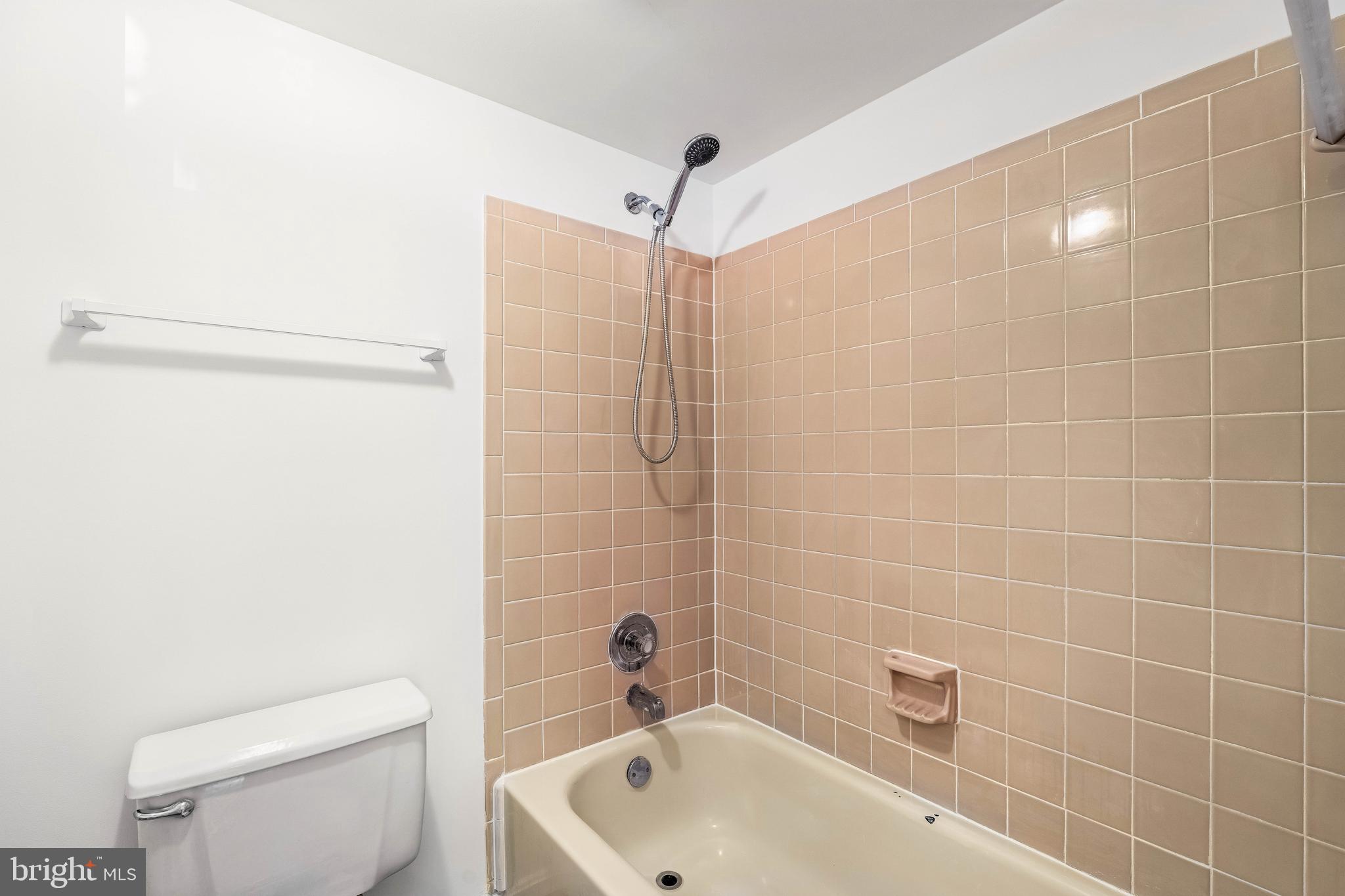 8541 HAWK RUN TERRACE