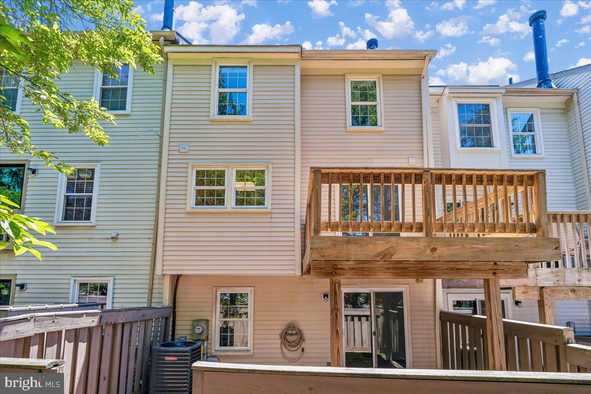 8541 HAWK RUN TERRACE