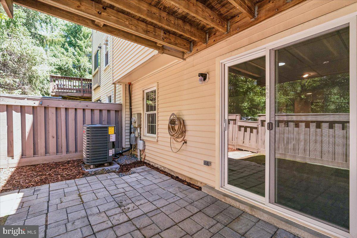 8541 HAWK RUN TERRACE