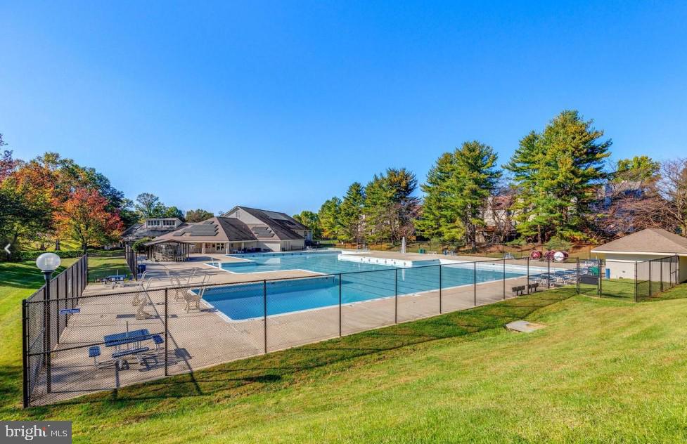 8541 HAWK RUN TERRACE
