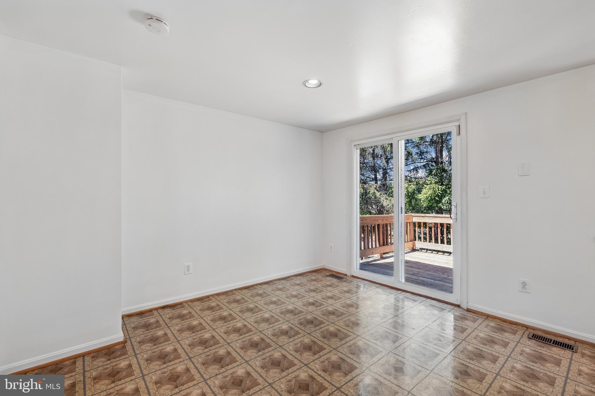 8541 HAWK RUN TERRACE