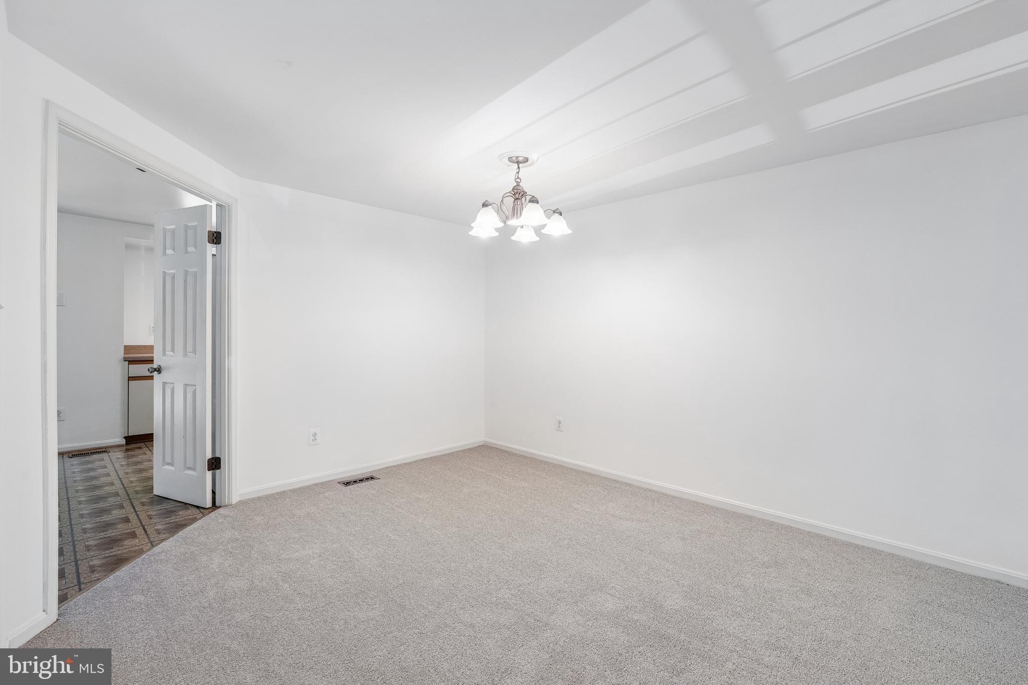8541 HAWK RUN TERRACE