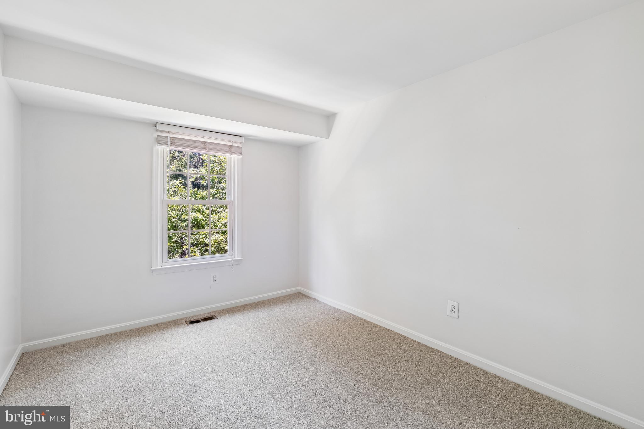 8541 HAWK RUN TERRACE