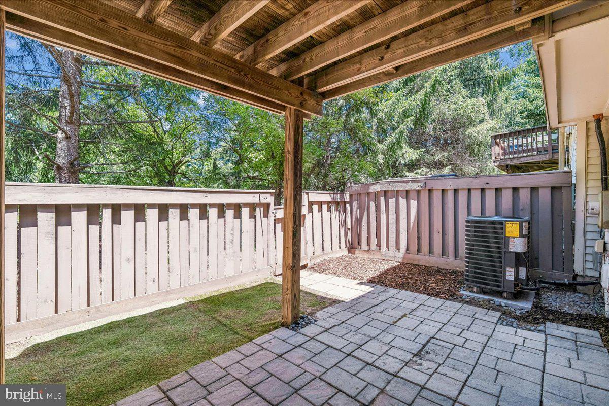 8541 HAWK RUN TERRACE