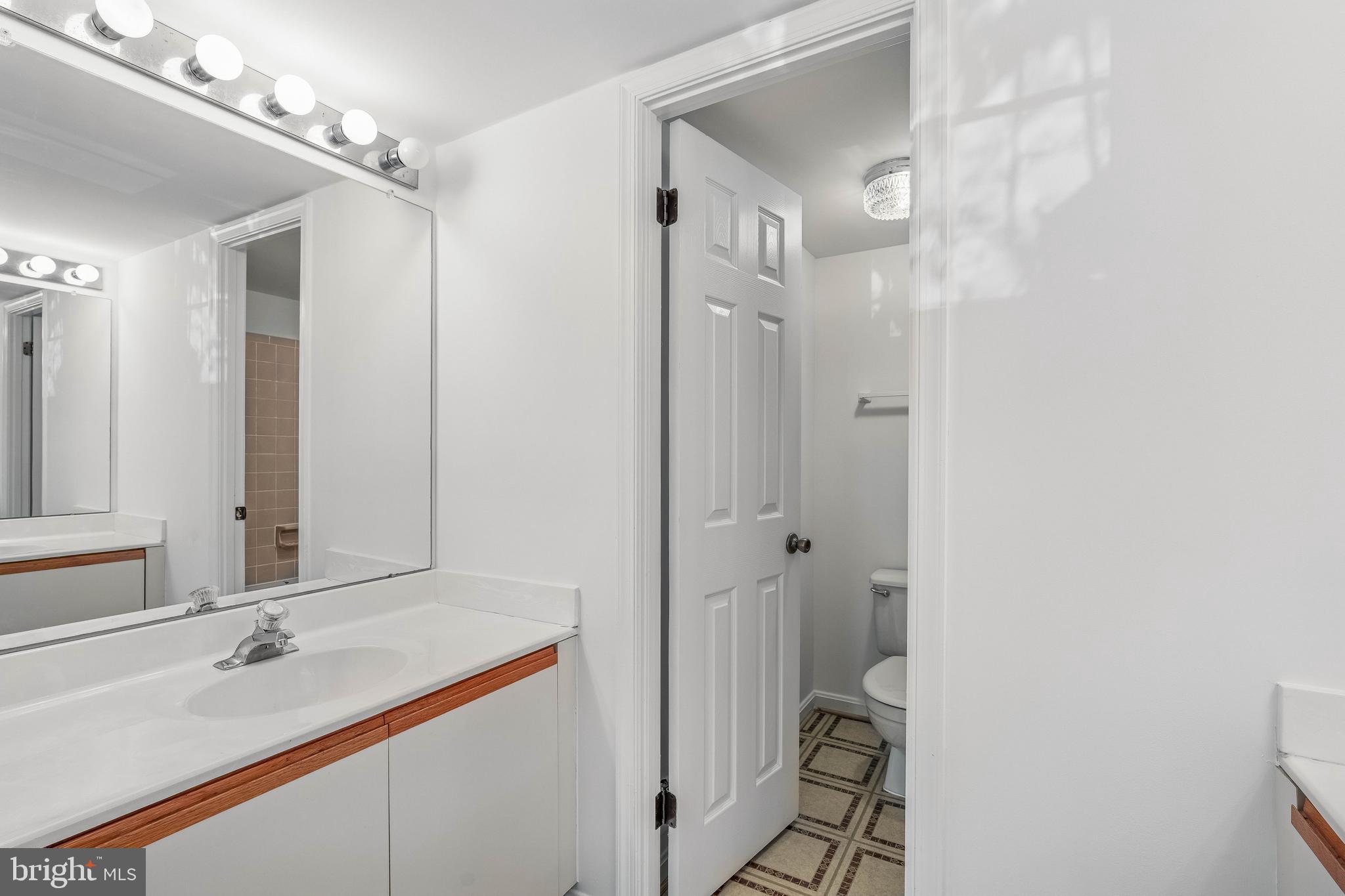 8541 HAWK RUN TERRACE