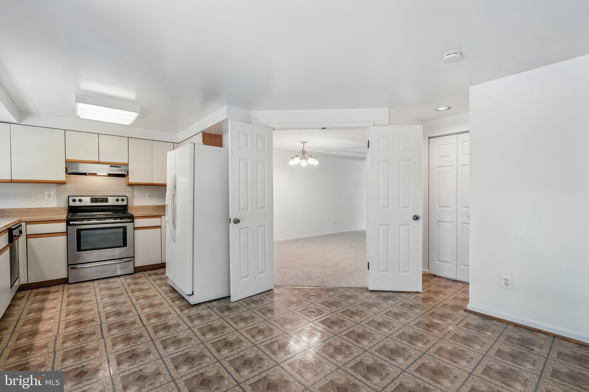 8541 HAWK RUN TERRACE
