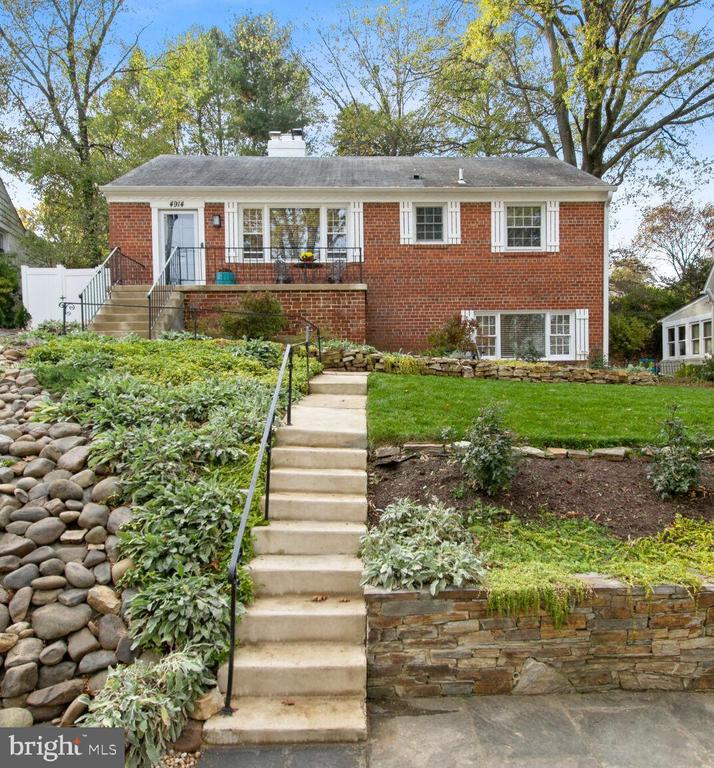 4914 FLINT DRIVE