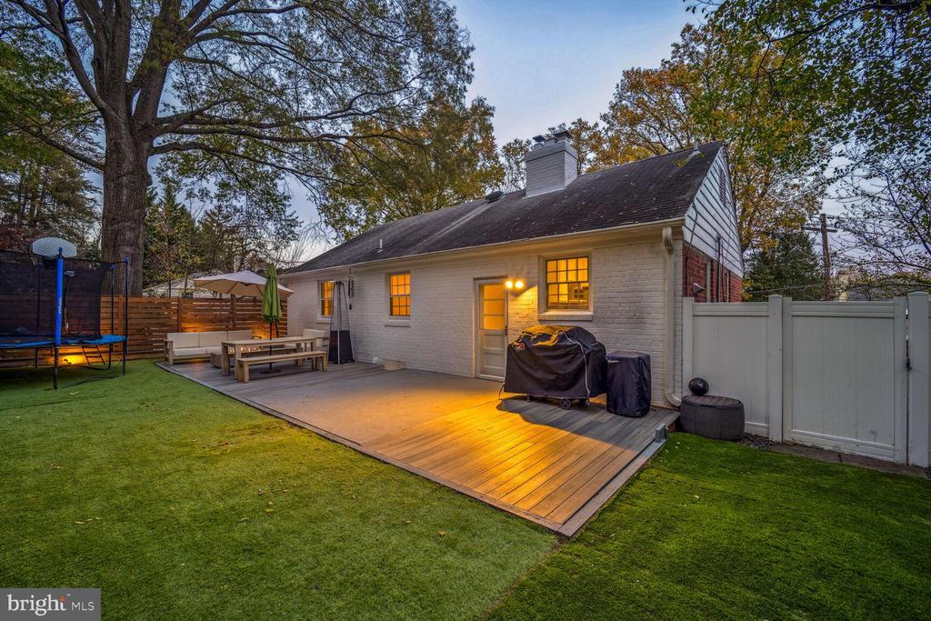 4914 FLINT DRIVE