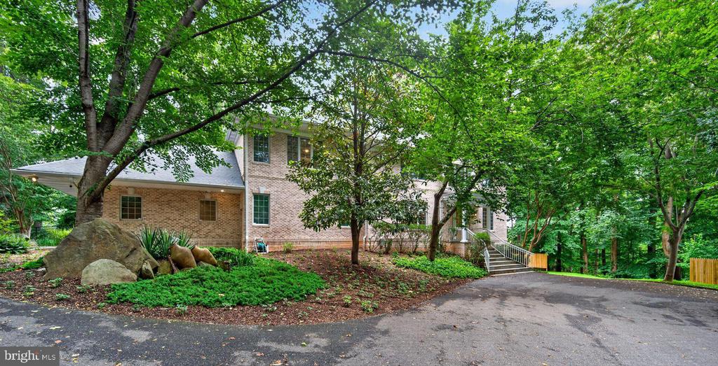8309 OLD SEVEN LOCKS ROAD