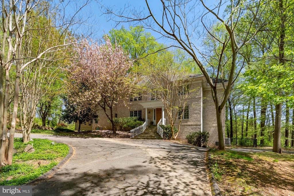 8309 OLD SEVEN LOCKS ROAD