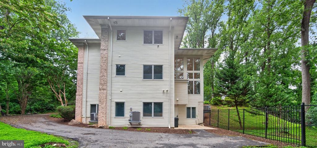 8309 OLD SEVEN LOCKS ROAD