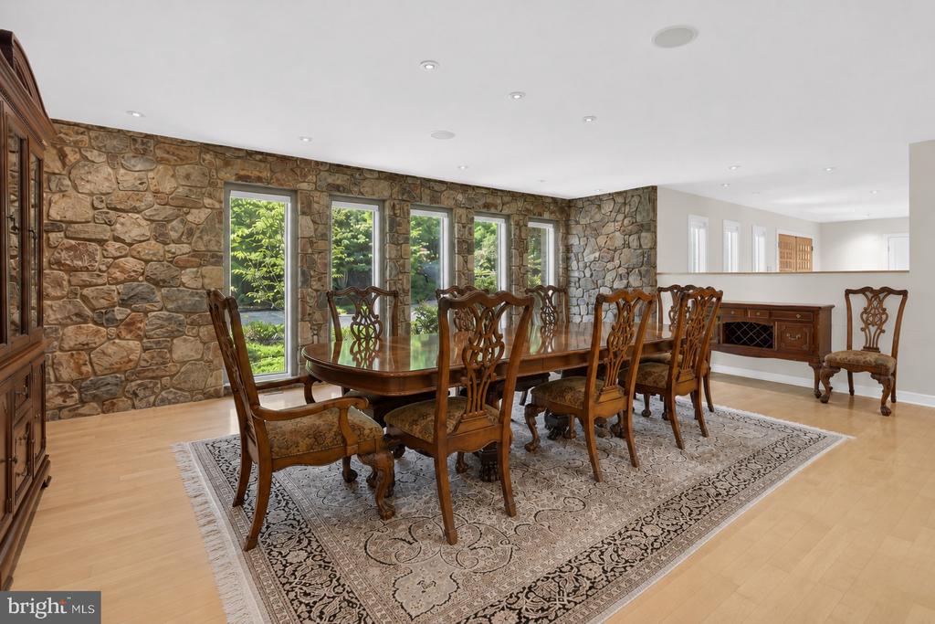 10801 BALANTRE LANE