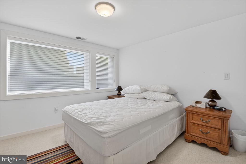 10801 BALANTRE LANE