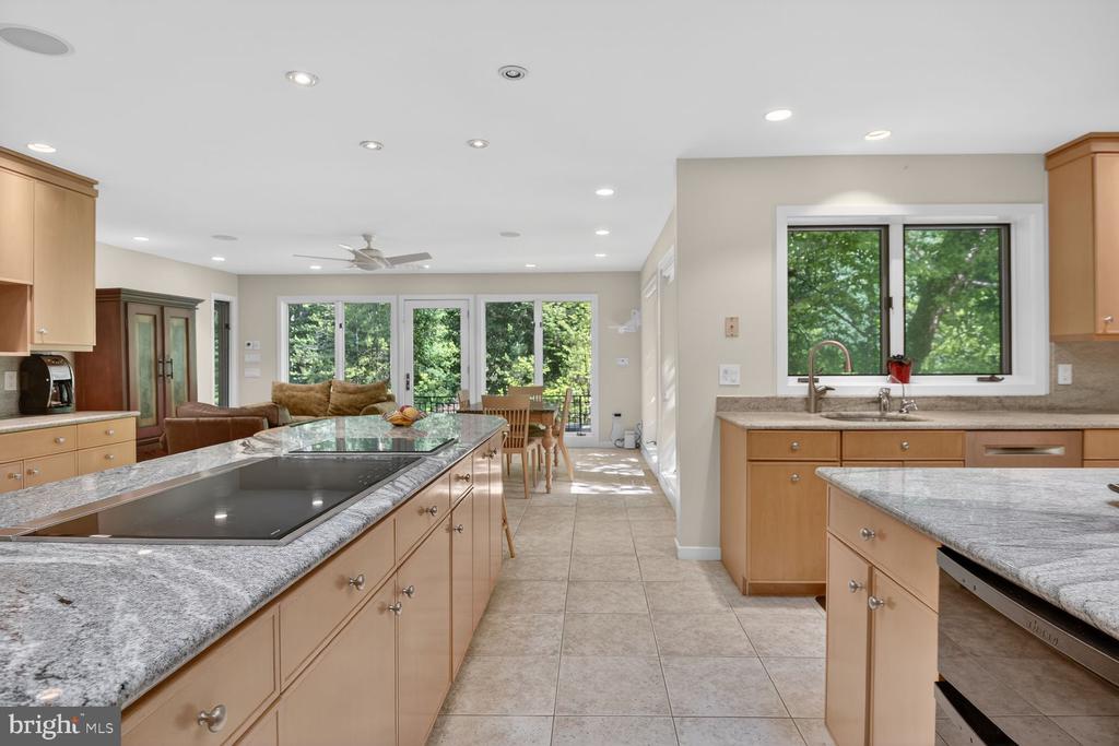 10801 BALANTRE LANE