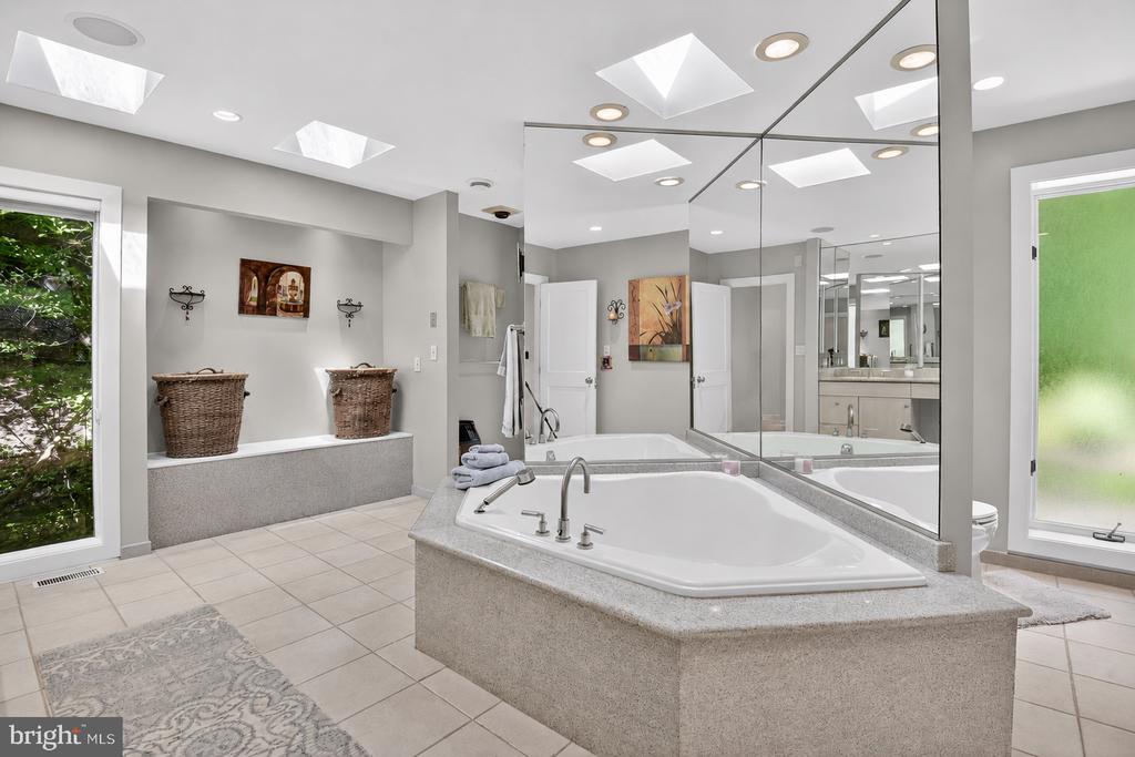 10801 BALANTRE LANE