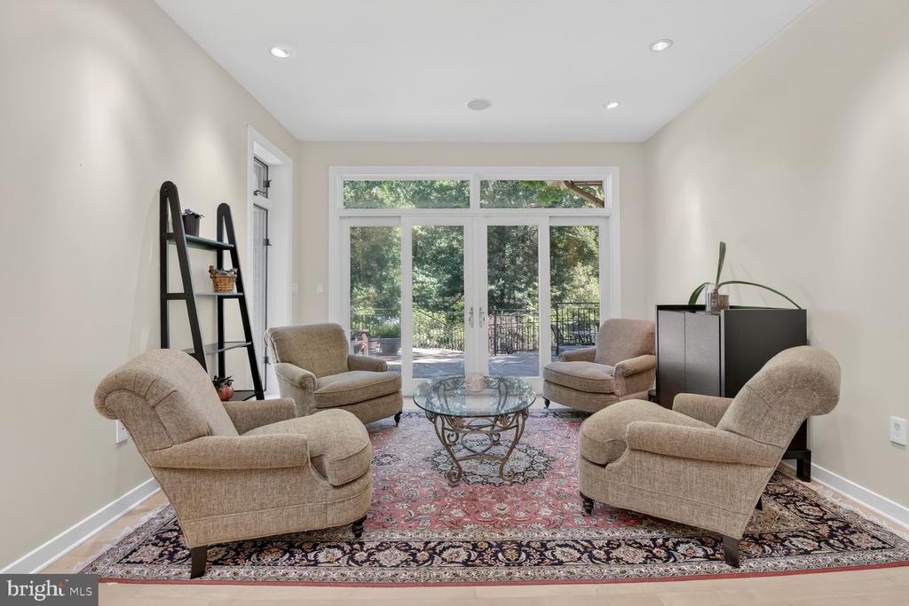 10801 BALANTRE LANE