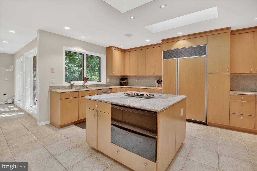 10801 BALANTRE LANE