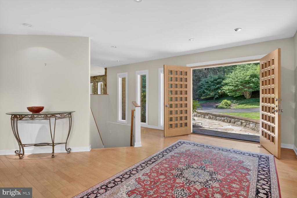 10801 BALANTRE LANE