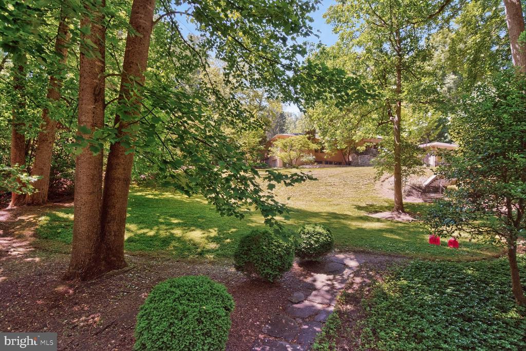 10801 BALANTRE LANE