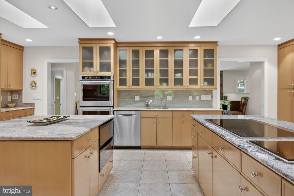 10801 BALANTRE LANE