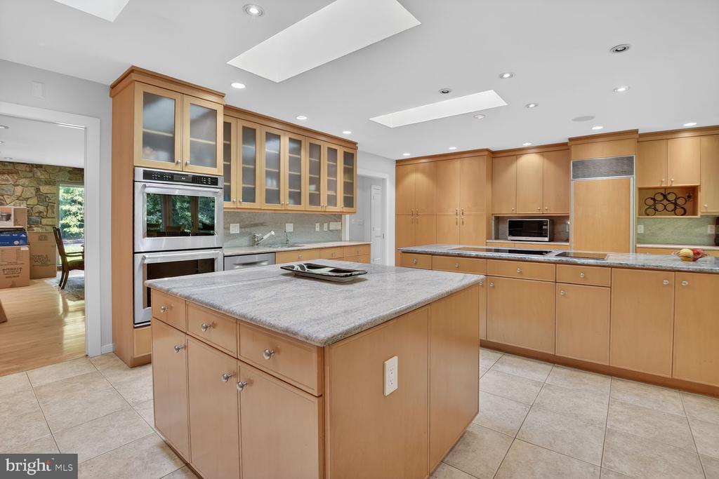 10801 BALANTRE LANE