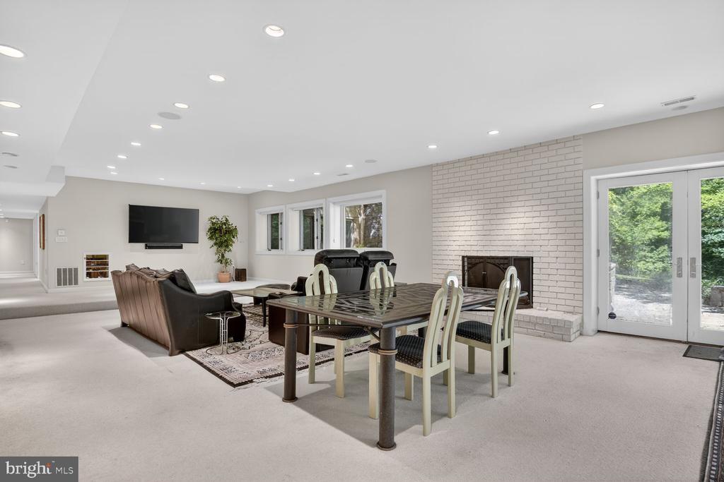 10801 BALANTRE LANE