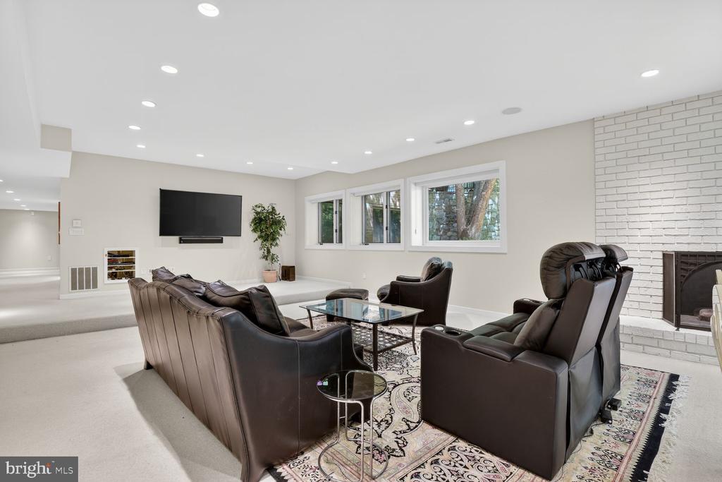 10801 BALANTRE LANE