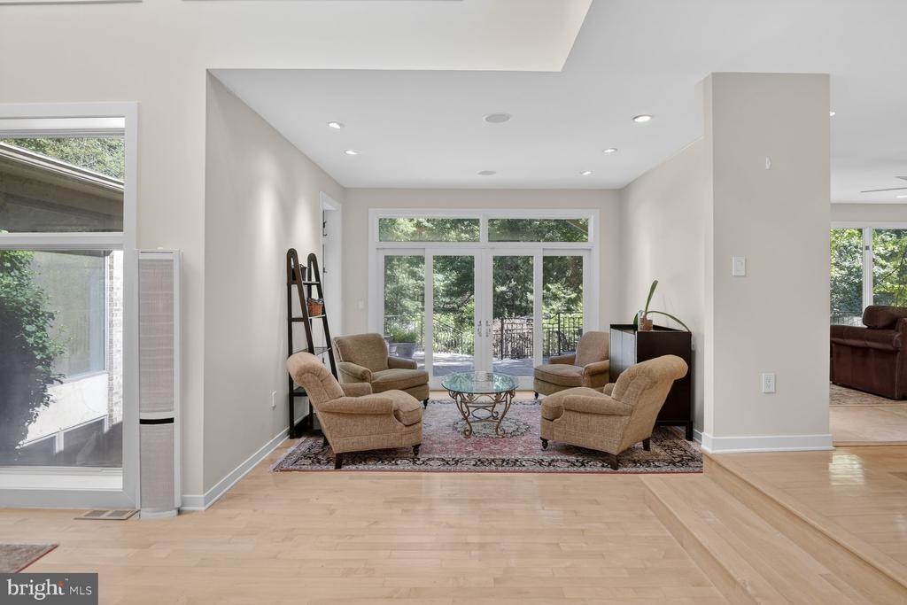 10801 BALANTRE LANE