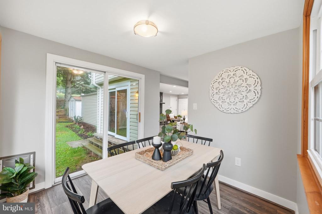 21 BELL BLUFF COURT