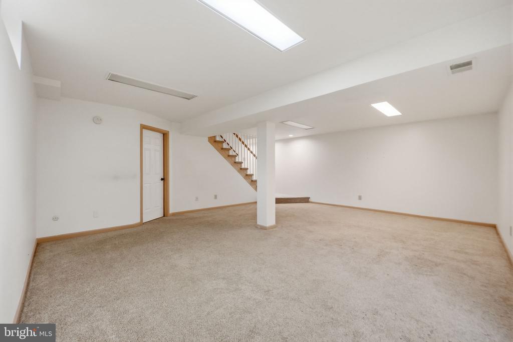 21 BELL BLUFF COURT